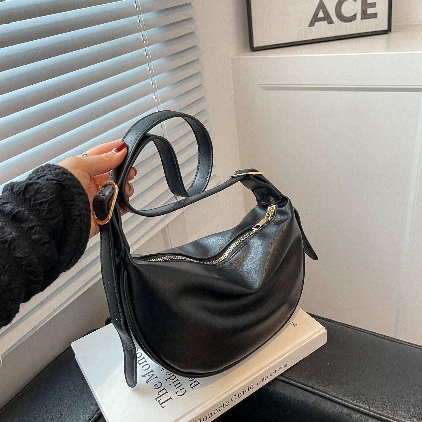 EmiSmile chic bags Retro All-Match Shoulder Bag – Chic, Cozy & Perfect for Autumn/Winter ✨