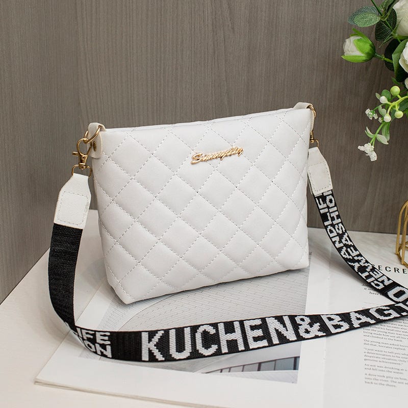 EmiSmile chic bags White Trendy Quilted Crossbody Purse – Elegant Style in a Compact Design