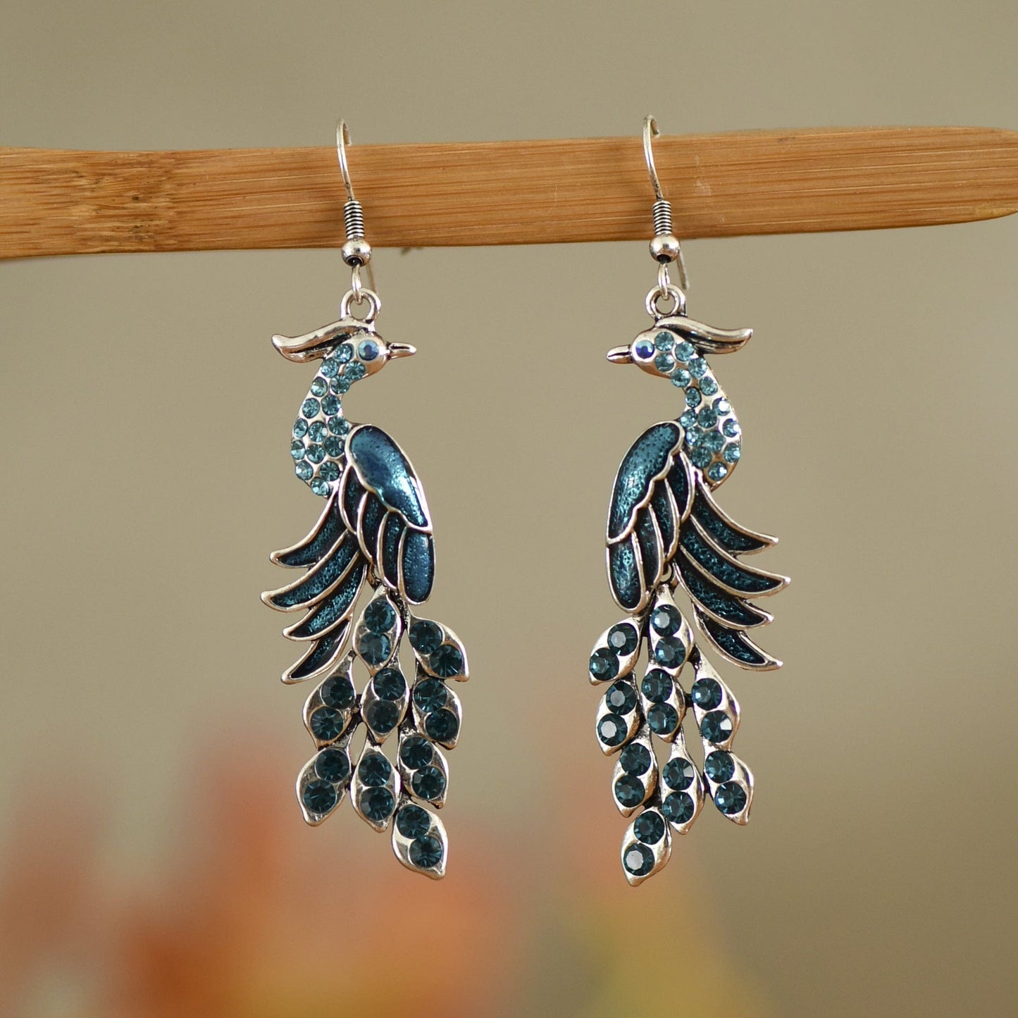 EmiSmile details matter DC18655 Lake Blue Retro Peacock Texture Earrings – Bold, Artistic, and Timeless