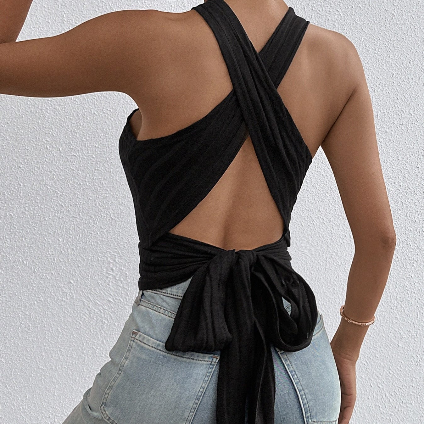 EmiSmile tops Ladies' Solid Color Fashionable Cross Tie Design, Backless Sexy Slim Fit Camisole Top