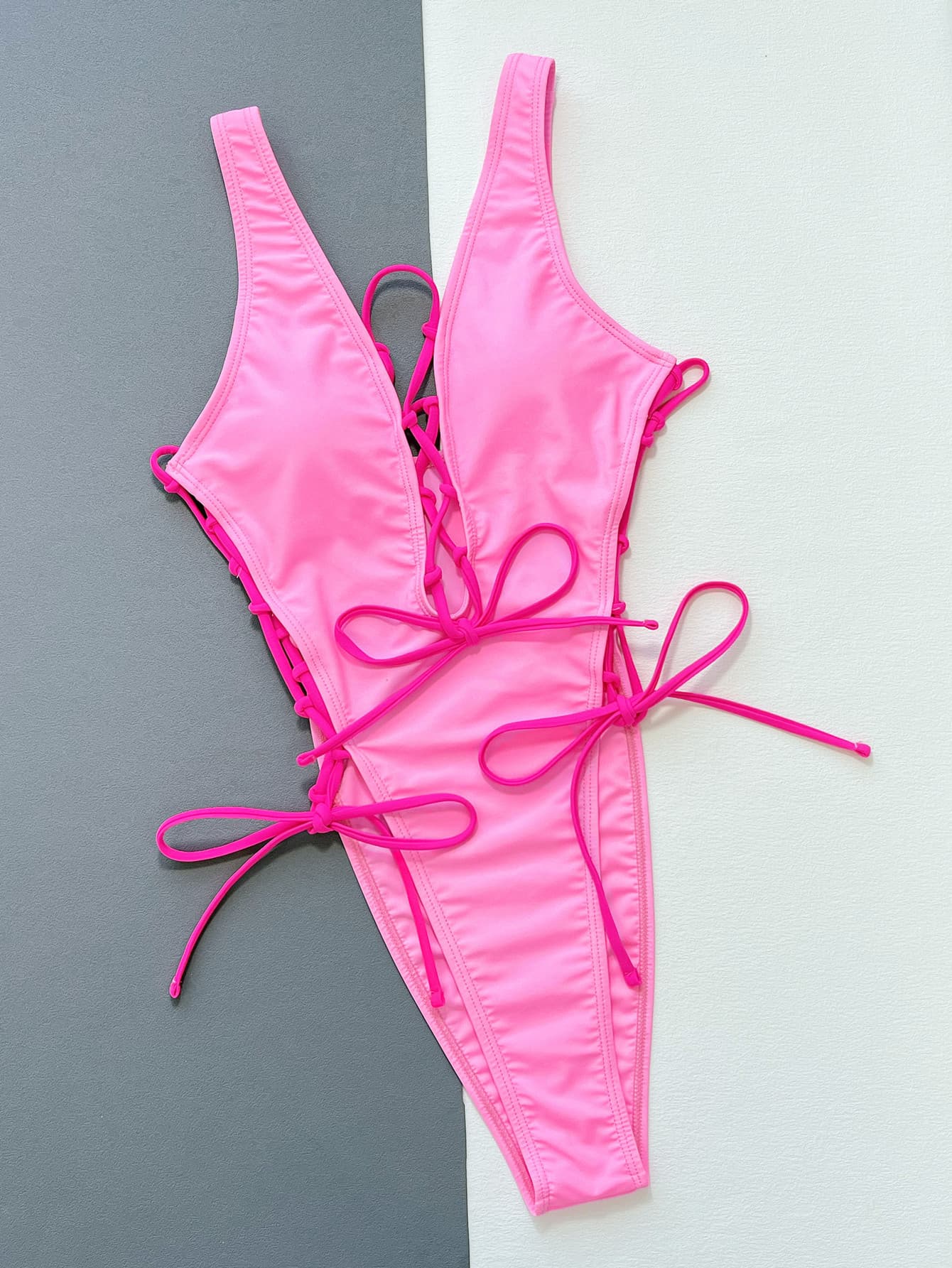Trendsi 𝑺𝑾𝑰𝑴𝑾𝑬𝑨𝑹 Lace-Up Deep V Sleeveless One-Piece Swimsuit