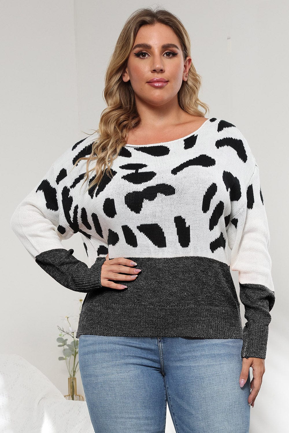 Trendsi Black / L Plus Size Leopard Round Neck Long Sleeve Sweater