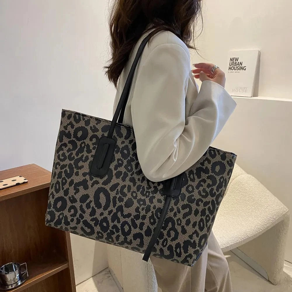 Trendsi Black / One Size PU Leather Leopard Tote Bag