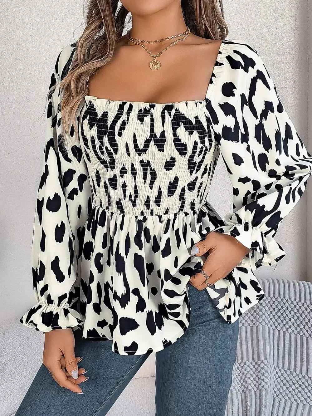 Trendsi Cream / S Square Neck Flounce Sleeve Blouse