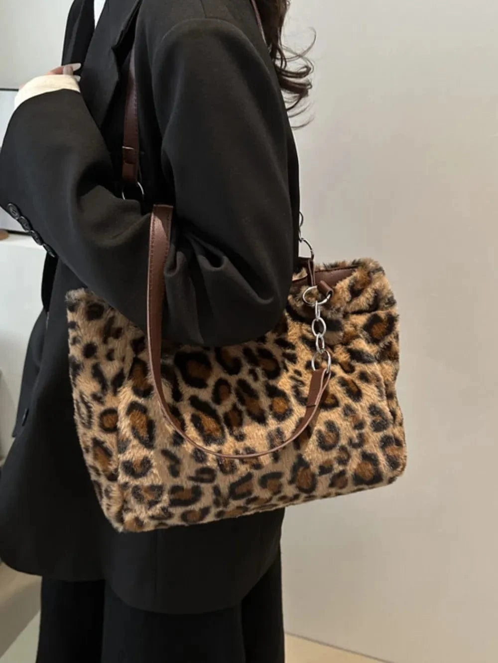 Trendsi Faux Fur Leopard Shoulder Bag