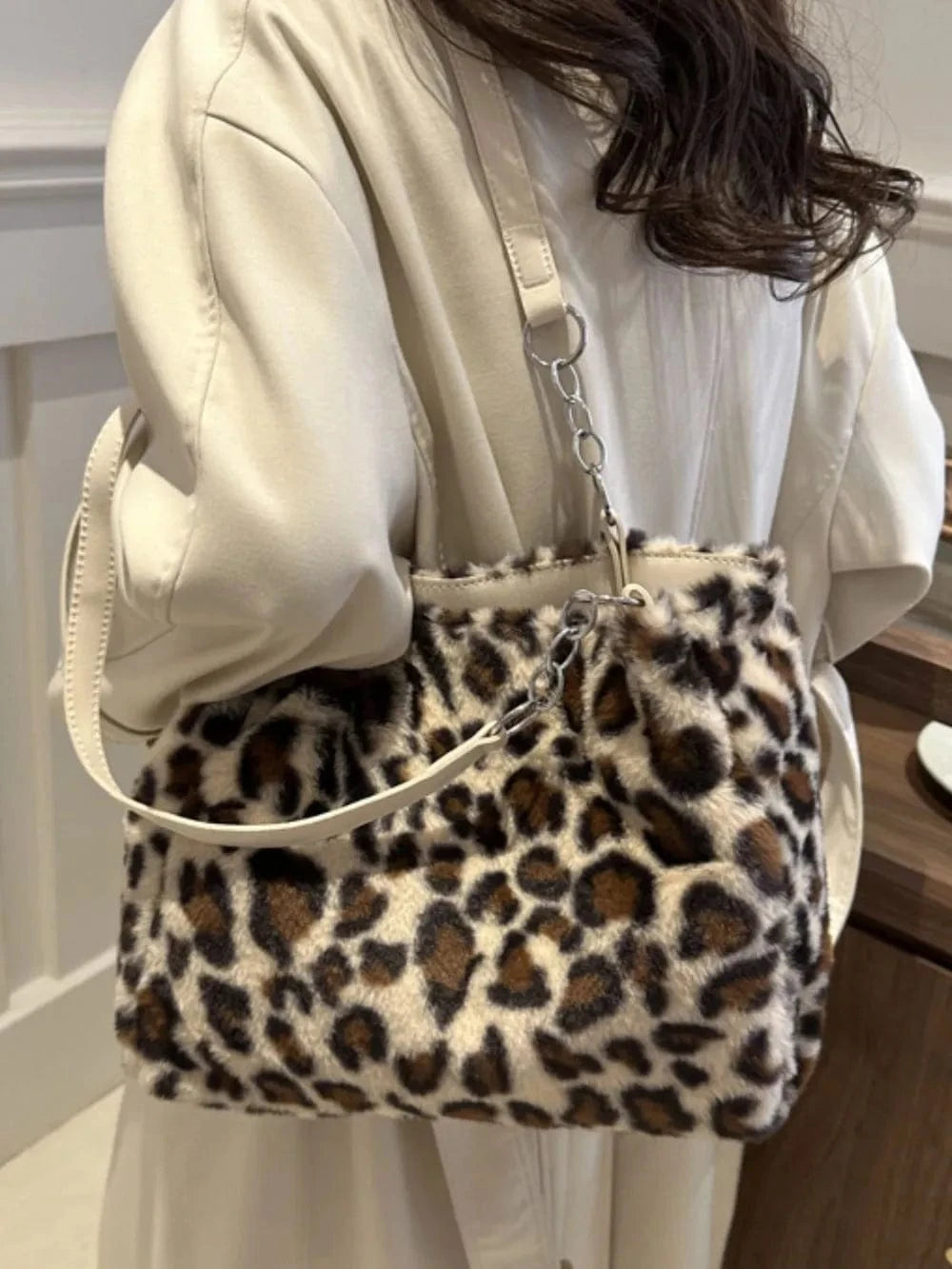Trendsi Faux Fur Leopard Shoulder Bag