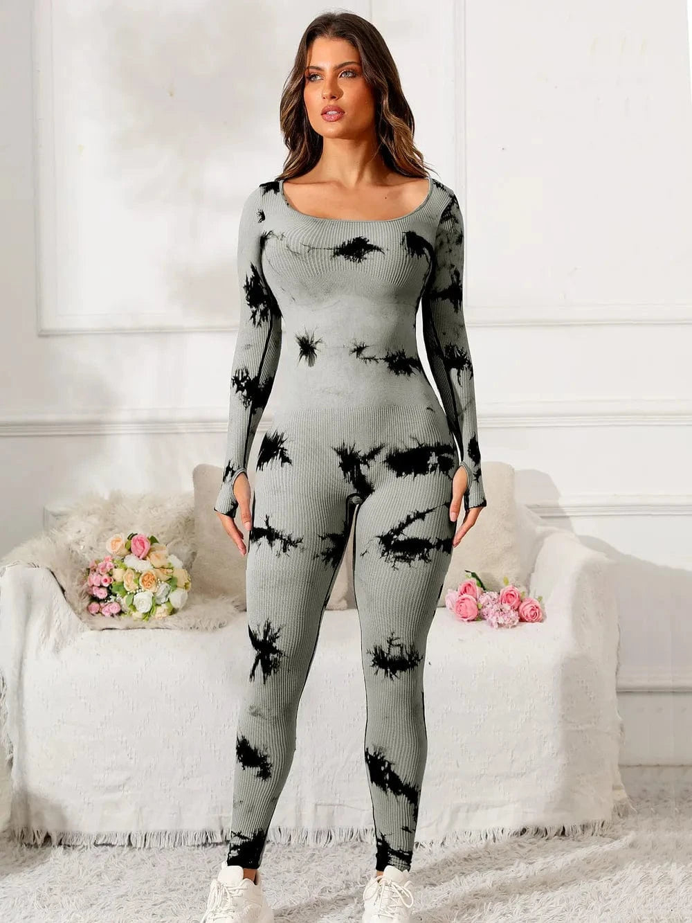 Trendsi Gray / S Scoop Neck Long Sleeve Active Jumpsuit