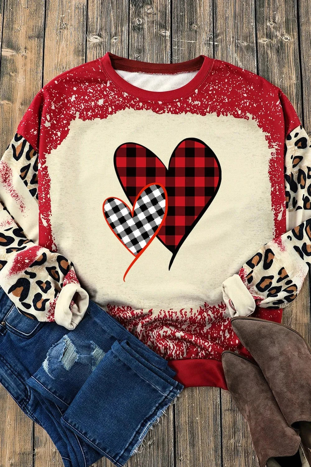 Trendsi Heart Leopard Round Neck Sweatshirt
