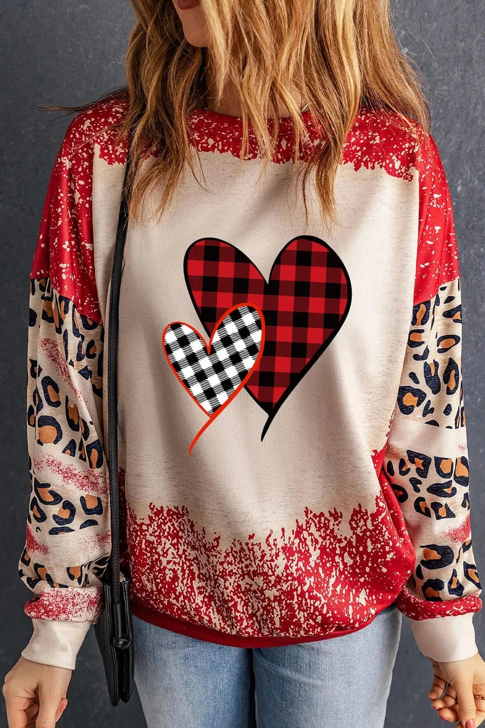 Trendsi Heart Leopard Round Neck Sweatshirt