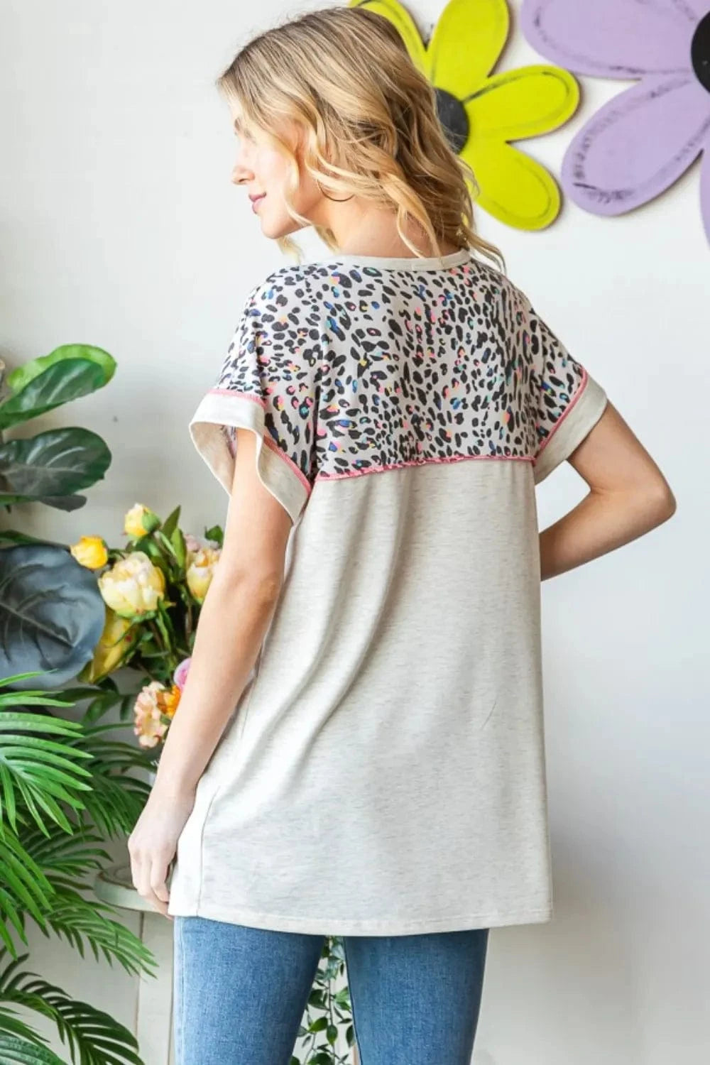 Trendsi Heimish Full Size Exposed Seam Leopard Short Sleeve T-Shirt
