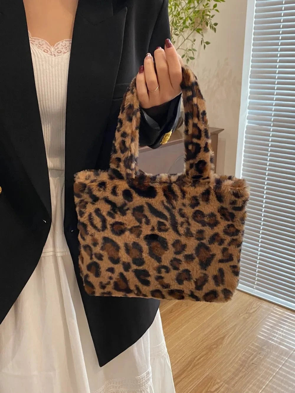 Trendsi Leopard / One Size Leopard Fluff Handbag with Zip