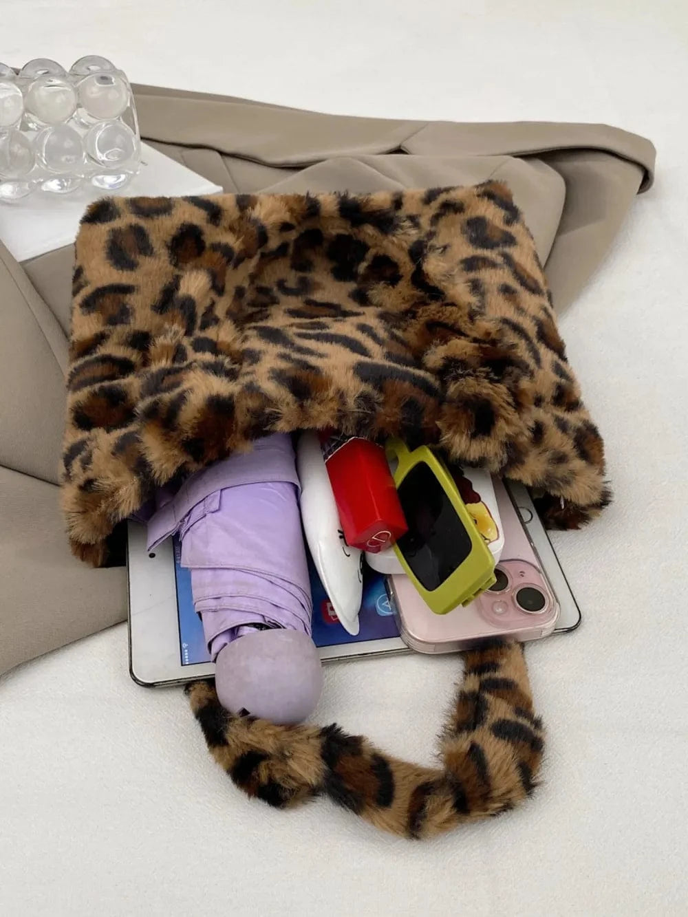 Trendsi Leopard / One Size Leopard Fluff Handbag with Zip