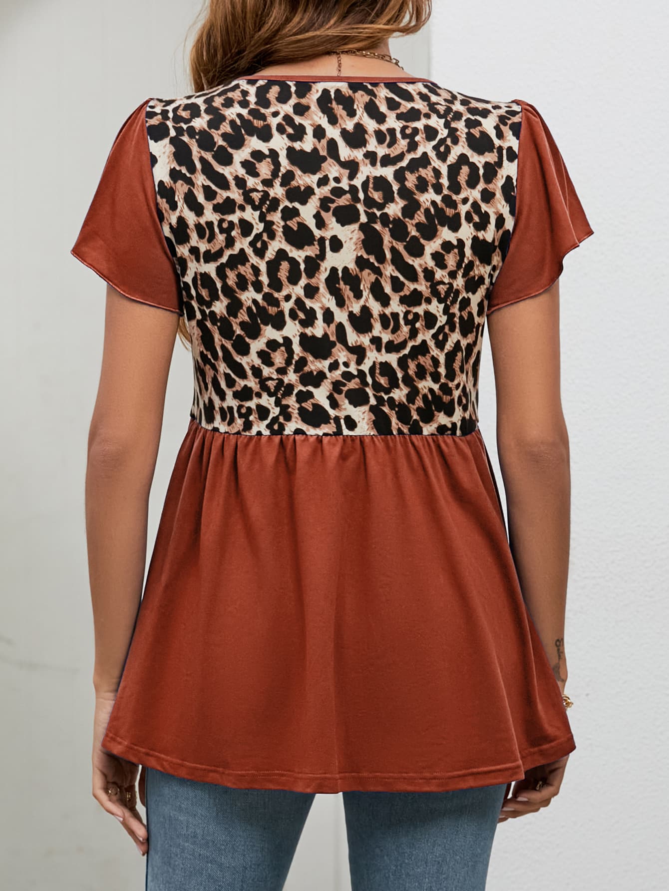 Trendsi Leopard Round Neck Flutter Sleeve Babydoll Blouse