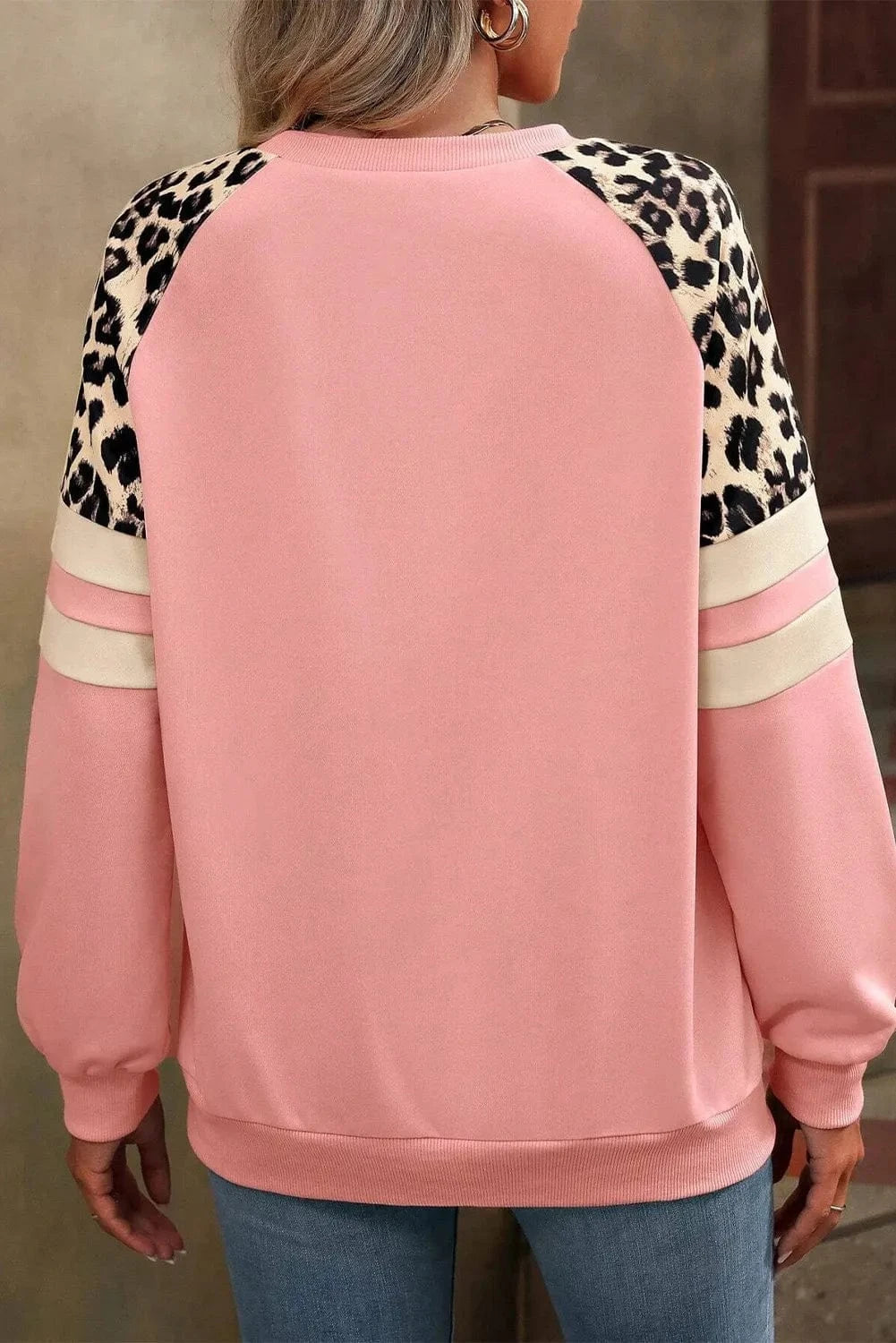 Trendsi Leopard Round Neck Long Sleeve Sweatshirt