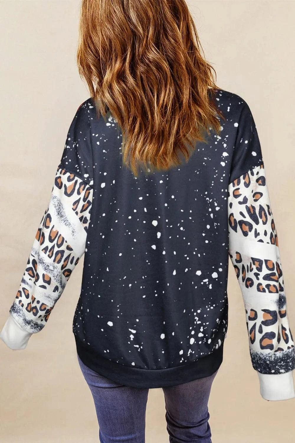 Trendsi Leopard Round Neck Long Sleeve Sweatshirt