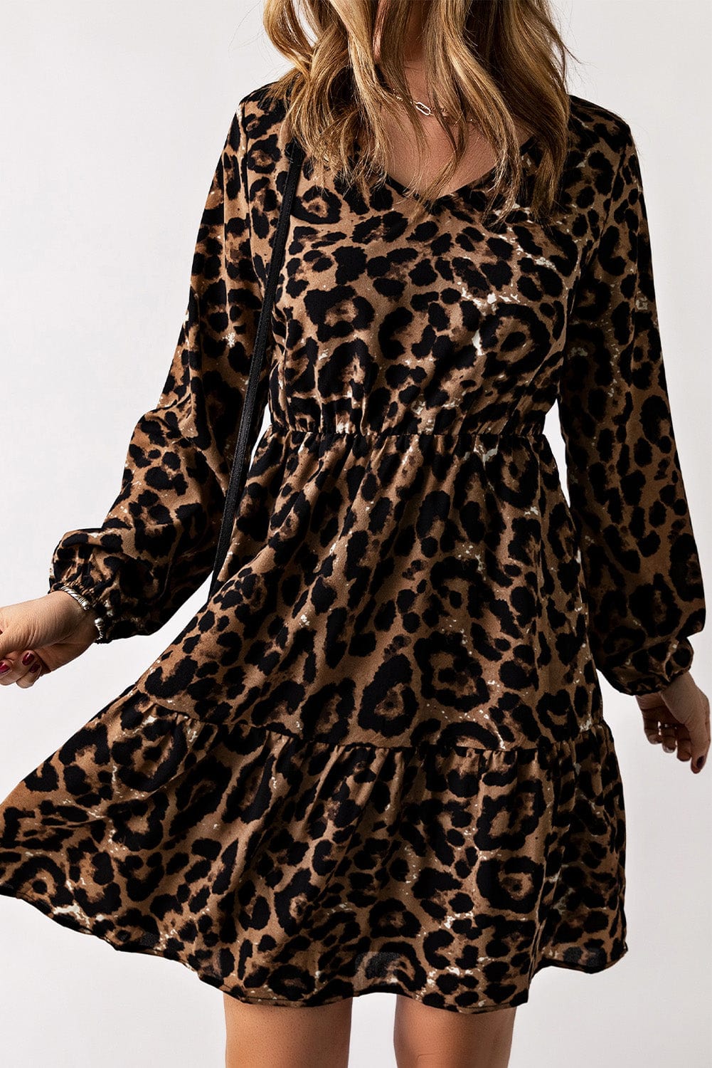 Trendsi Leopard V-Neck Balloon Sleeve Tiered Dress