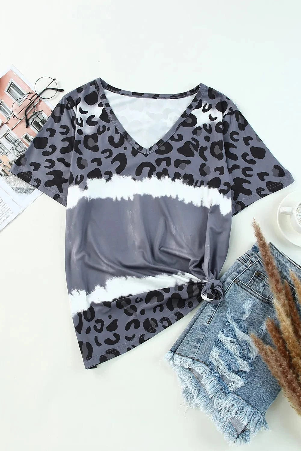 Trendsi Leopard V-Neck Short Sleeve T-Shirt