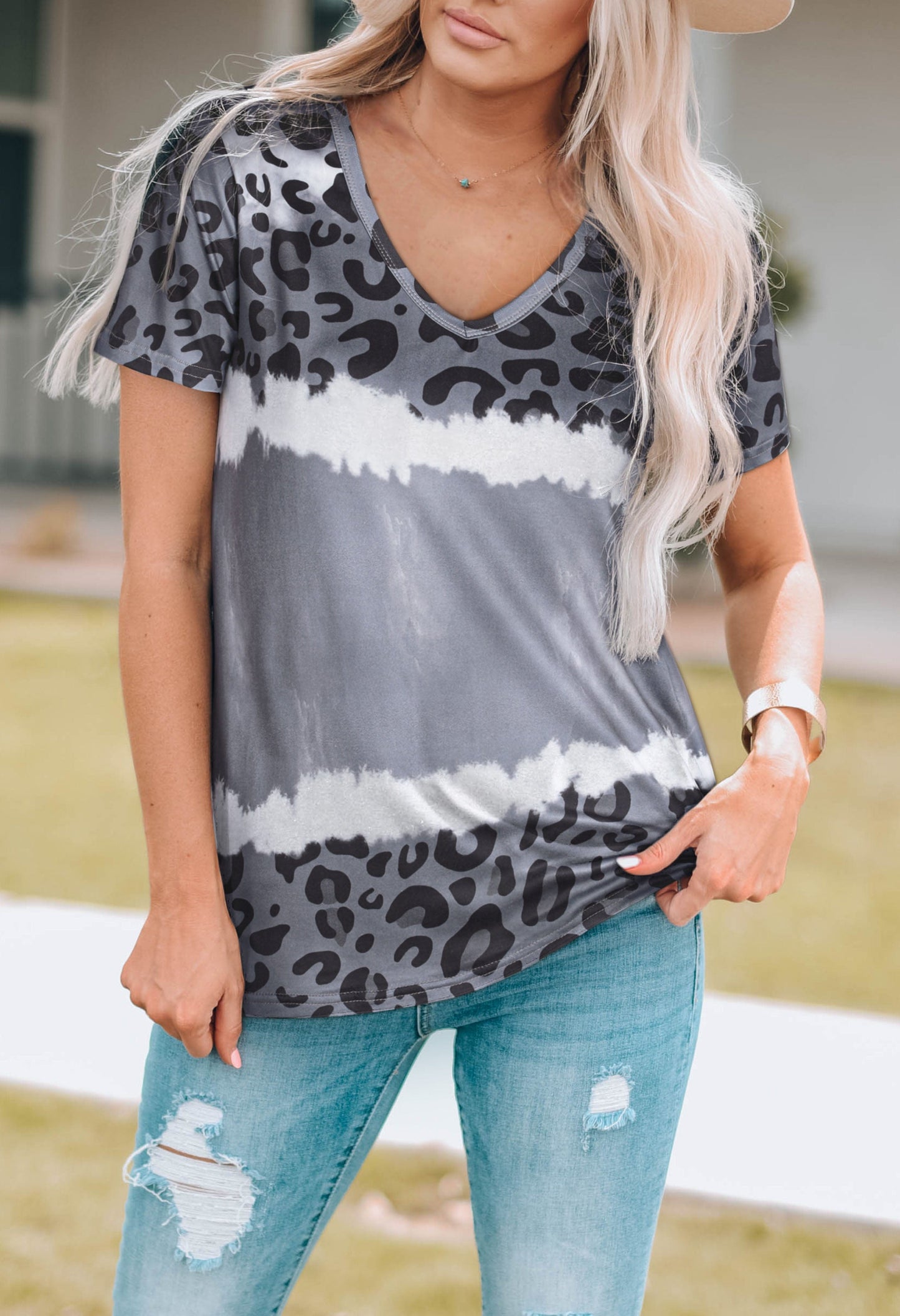 Trendsi Leopard V-Neck Tee Shirt