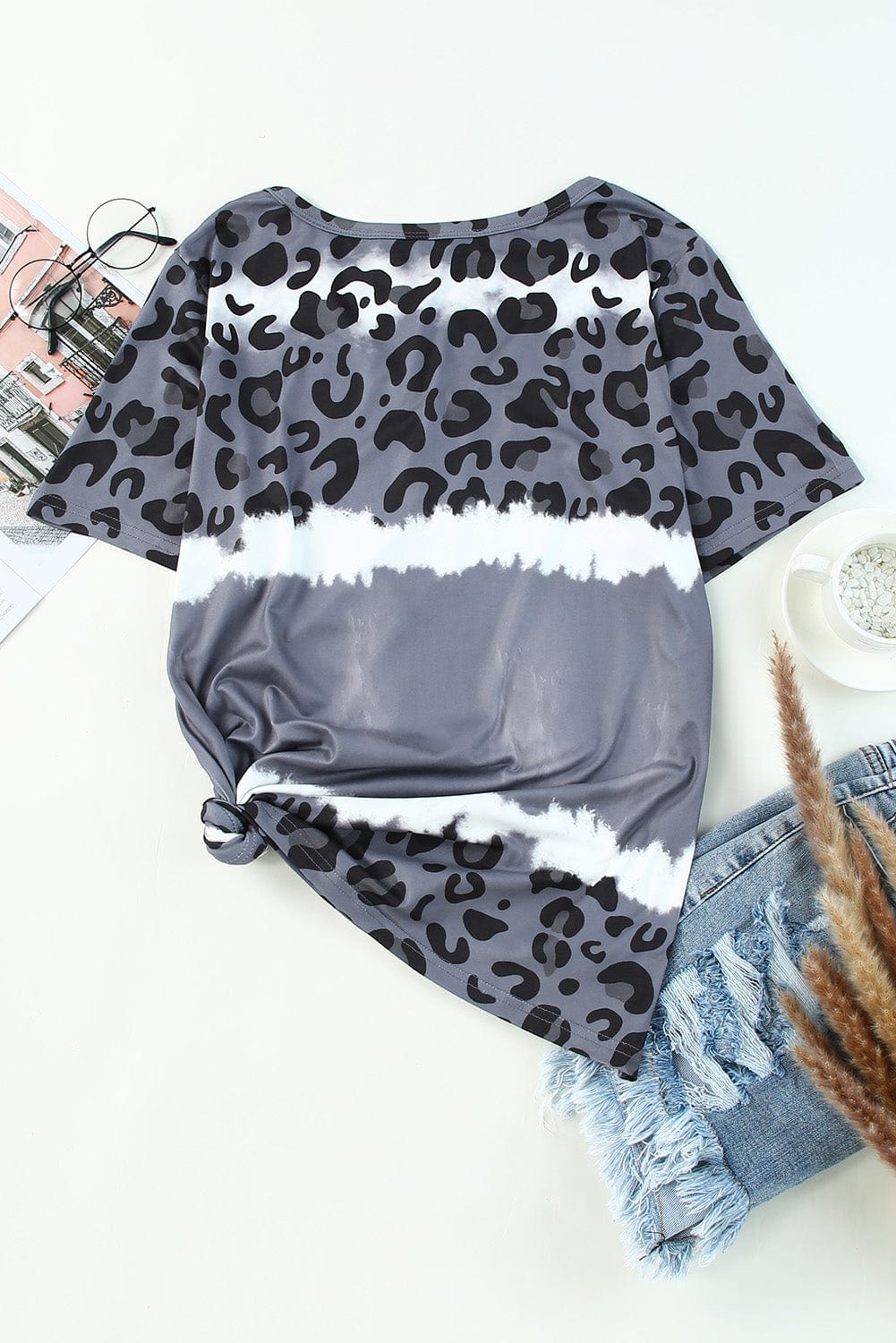 Trendsi Leopard V-Neck Tee Shirt