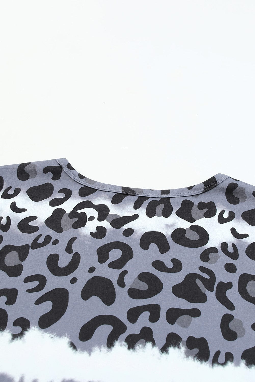 Trendsi Leopard V-Neck Tee Shirt
