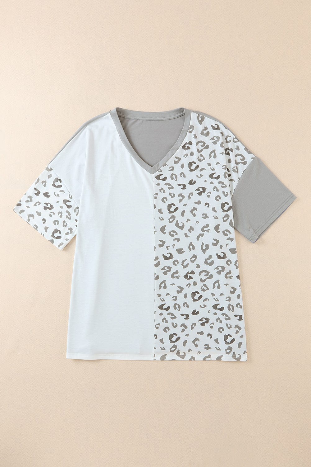 Trendsi Light Gray / 1X Plus Size Leopard V-Neck T-Shirt