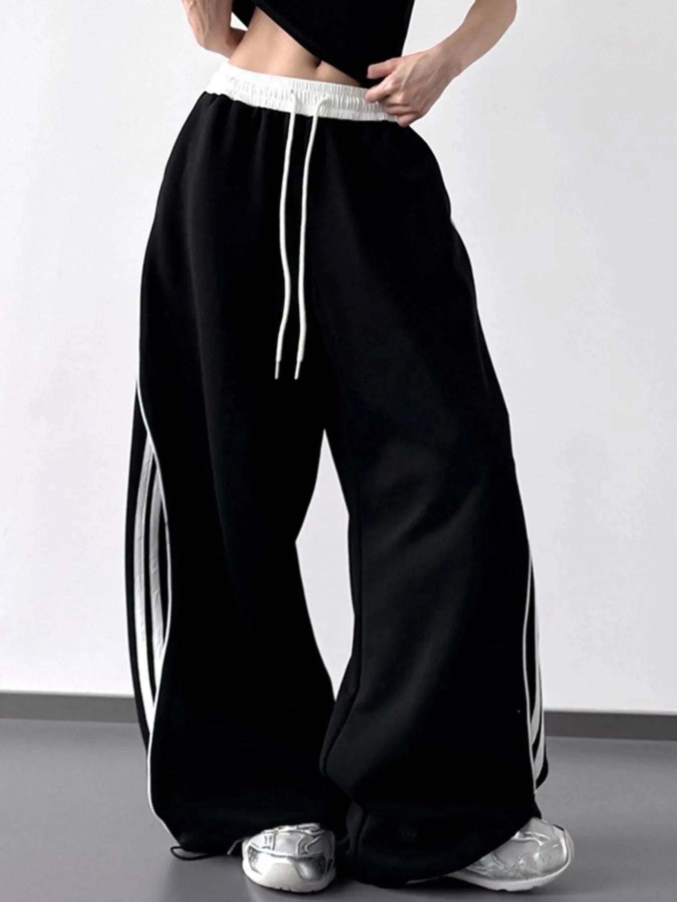 Trendsi Oversized Streetwear Pants with Side Stripes