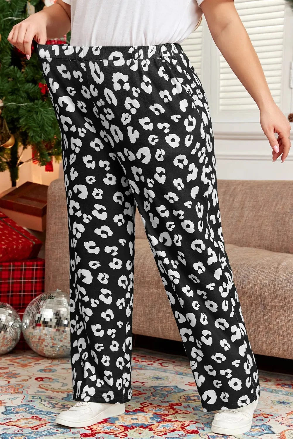 Trendsi Plus Size Leopard Elastic Waist Pants