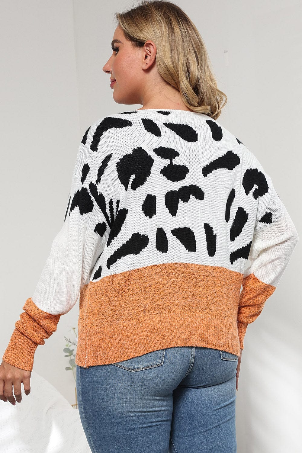 Trendsi Plus Size Leopard Round Neck Long Sleeve Sweater