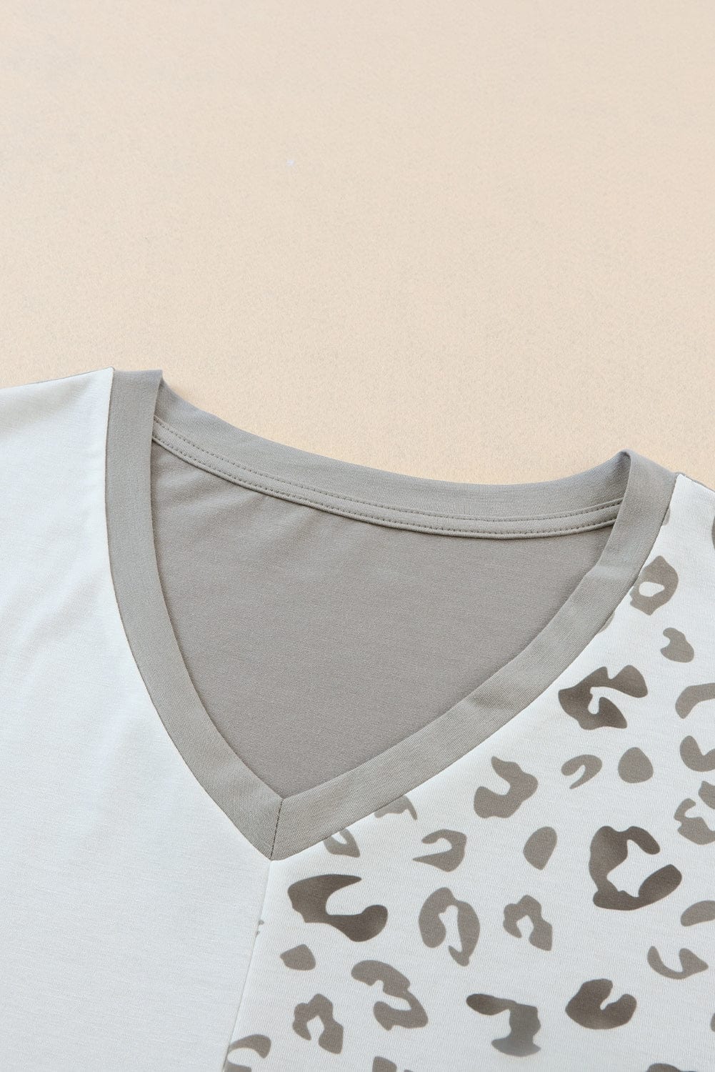 Trendsi Plus Size Leopard V-Neck T-Shirt