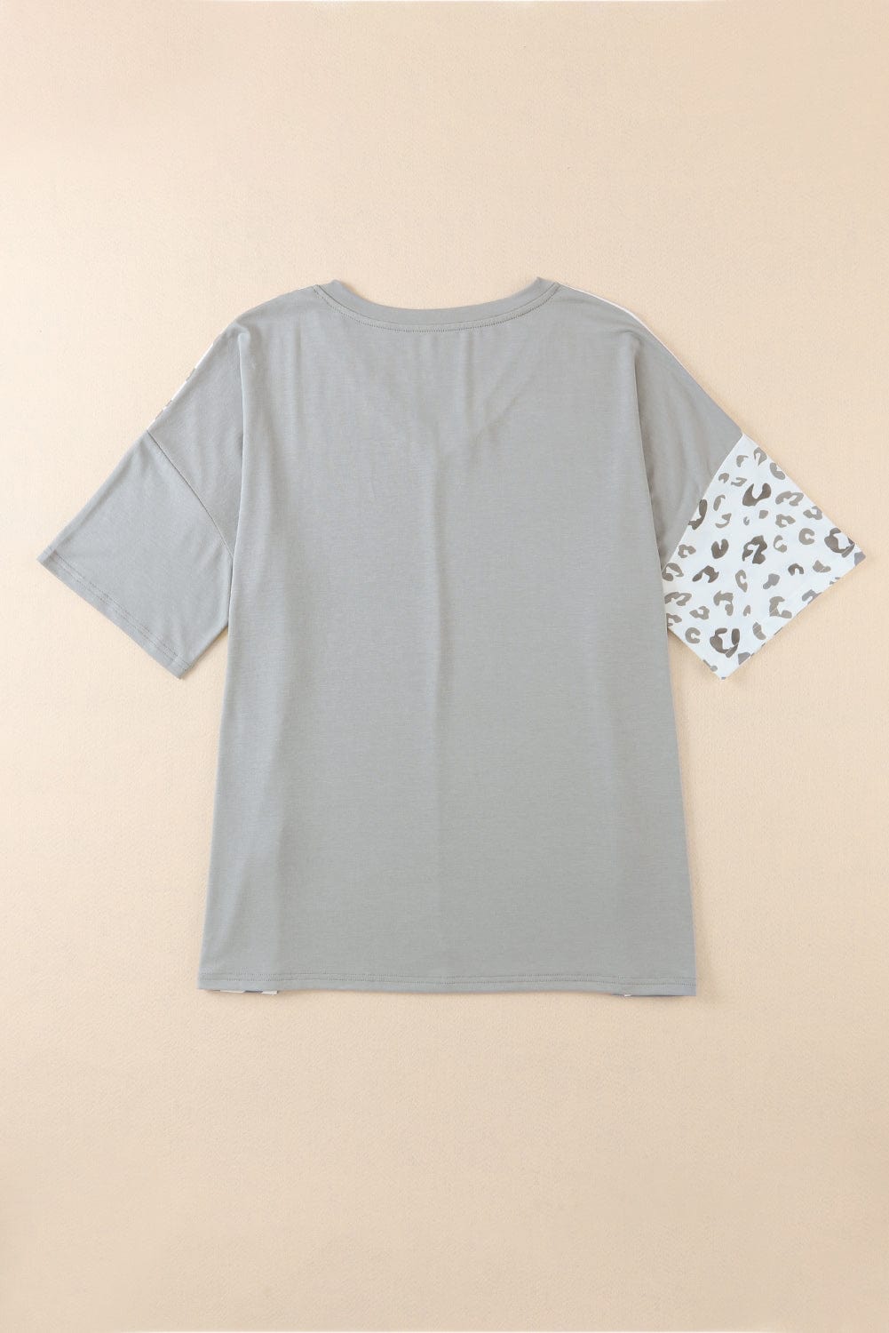 Trendsi Plus Size Leopard V-Neck T-Shirt