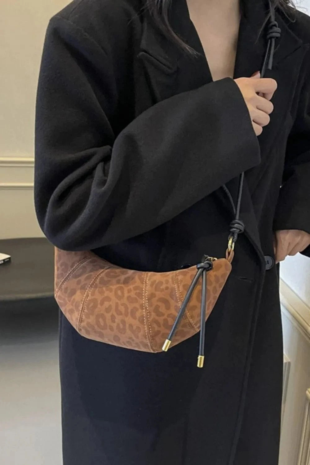 Trendsi PU Leather Strap Suede Shoulder Bag