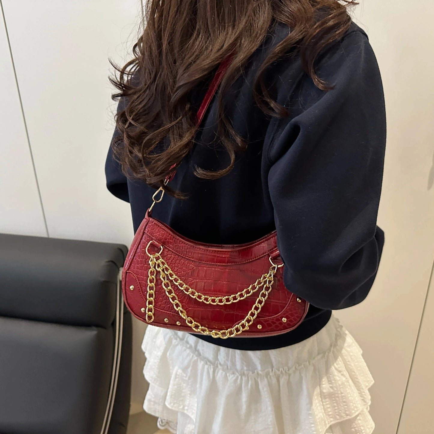 Trendsi Red / onesize Chain-Embellished Shoulder Bag