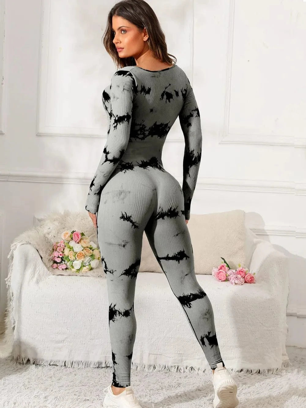 Trendsi Scoop Neck Long Sleeve Active Jumpsuit