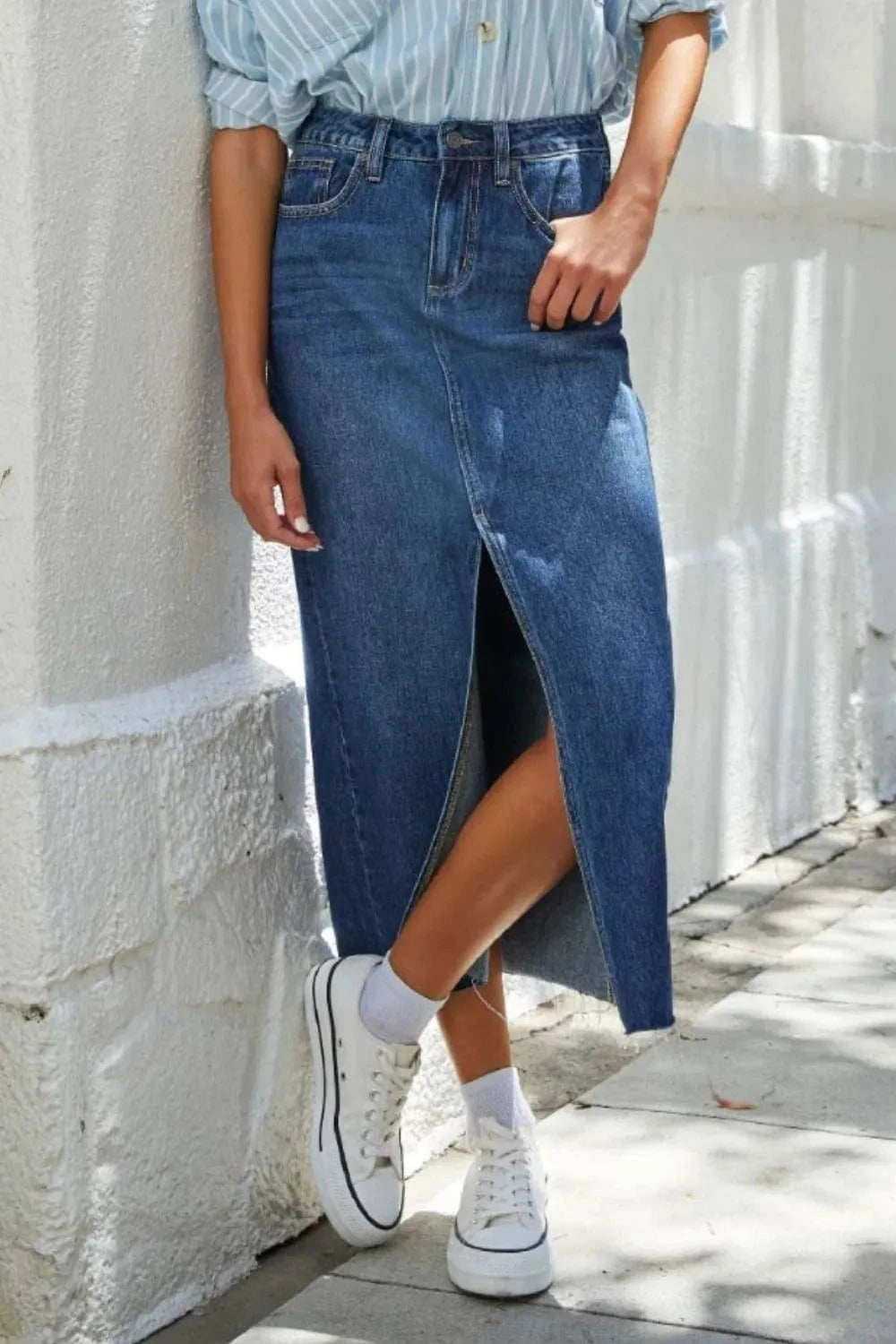 Trendsi Slit Raw Hem Midi Denim Skirt