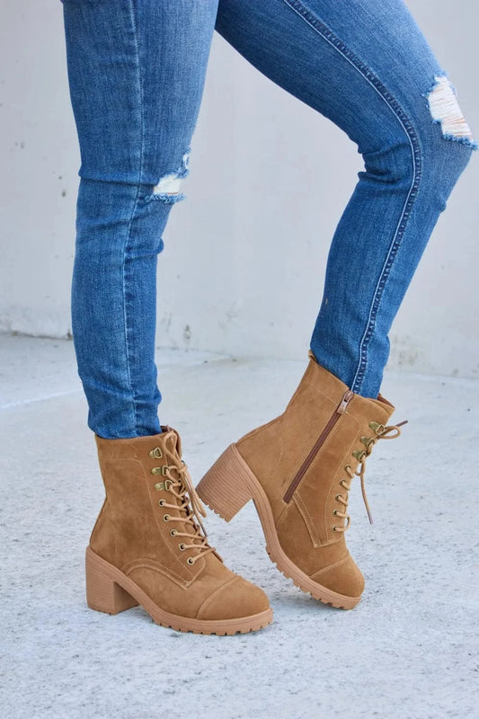 Trendsi TAN / 5.5 Forever Link Lace-Up Zipper Detail Block Heel Boots