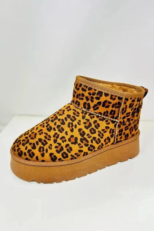 Trendsi WILD DIVA Leopard Suede Round Toe Platform Booties
